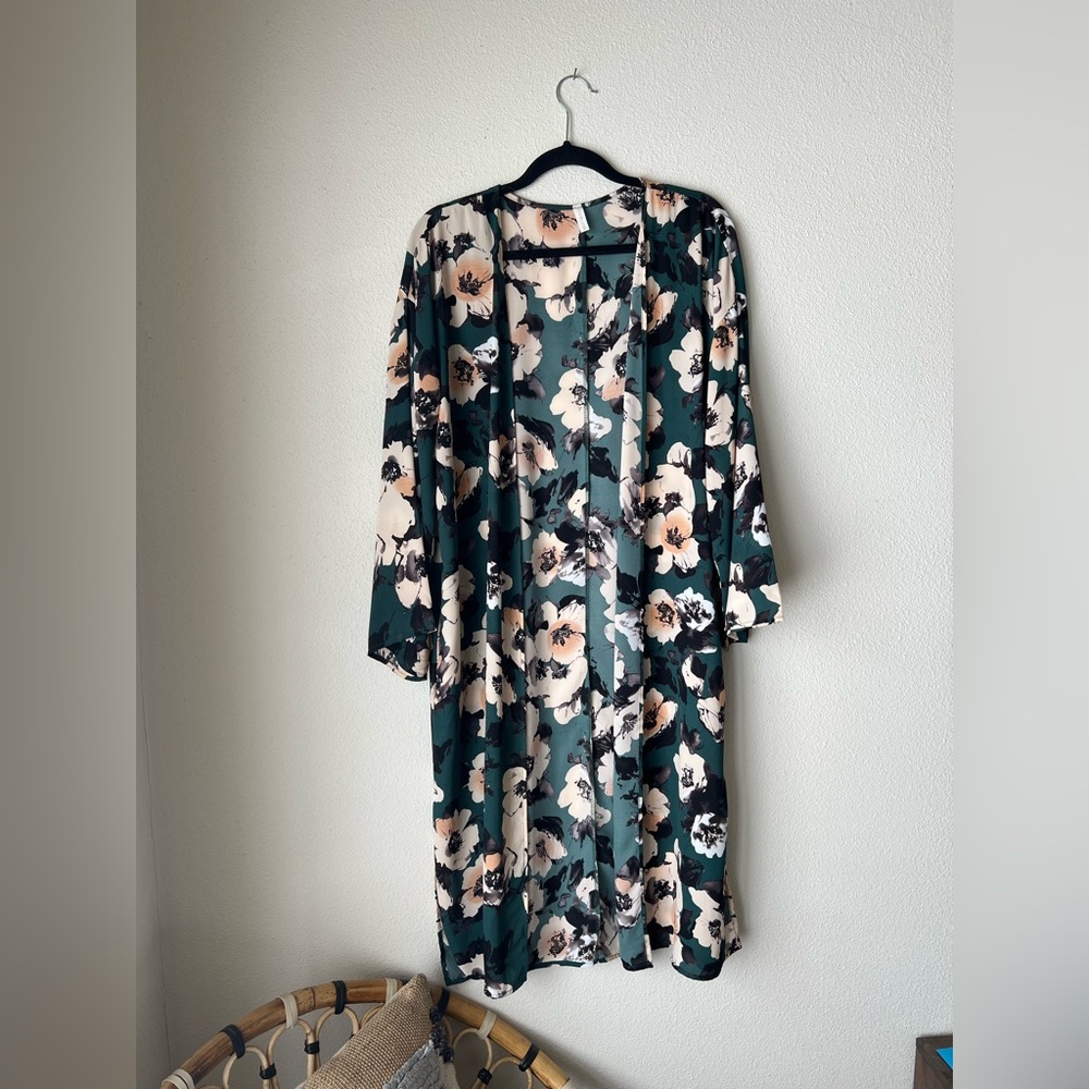 Long sleeve boho floral kimono